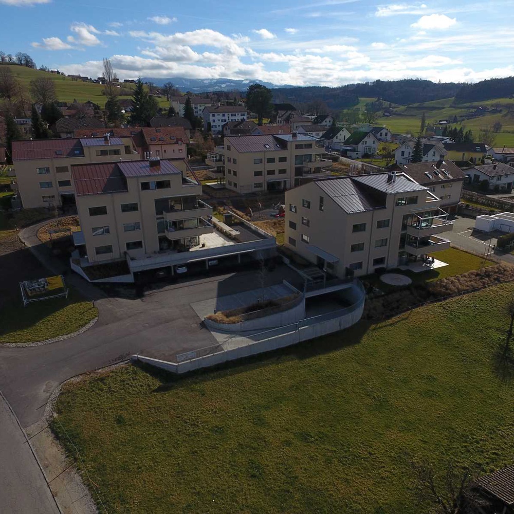 4 MFH mit Einstellhalle Wirthausmatte Ueberstorf